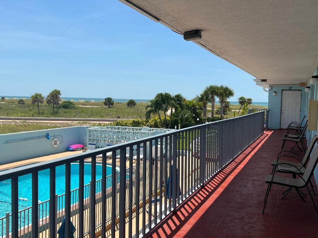 Beachside Resort Motel St. Pete Beach Dış mekan fotoğraf